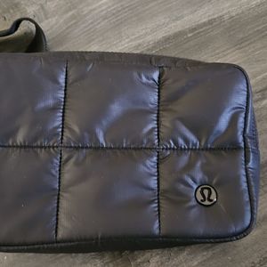 Like New Lululemon quilted 2L black belt bag